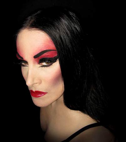 Diamanda la serpenta, por J.C.Deus