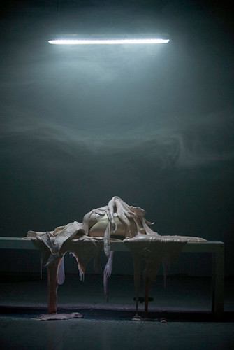 Hey girl!, el gesto desprovisto de todo contenido, por J.C.Deus