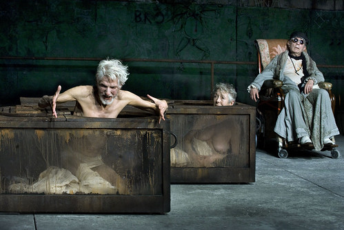 El teatro (del) absurdo, por J.C.Deus