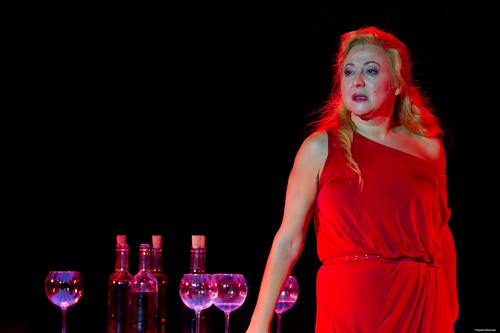 De copas con Helena de Troya, por J.C.Deus De copas con Helena de Troya, por J.C.Deus