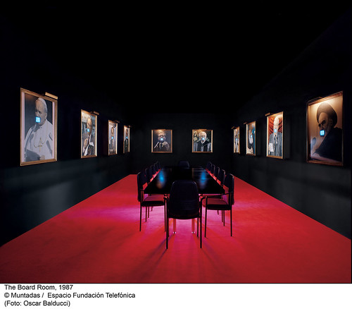 Un recorrido peripatético con Antoni Muntadas Un recorrido peripatético con Antoni Muntadas