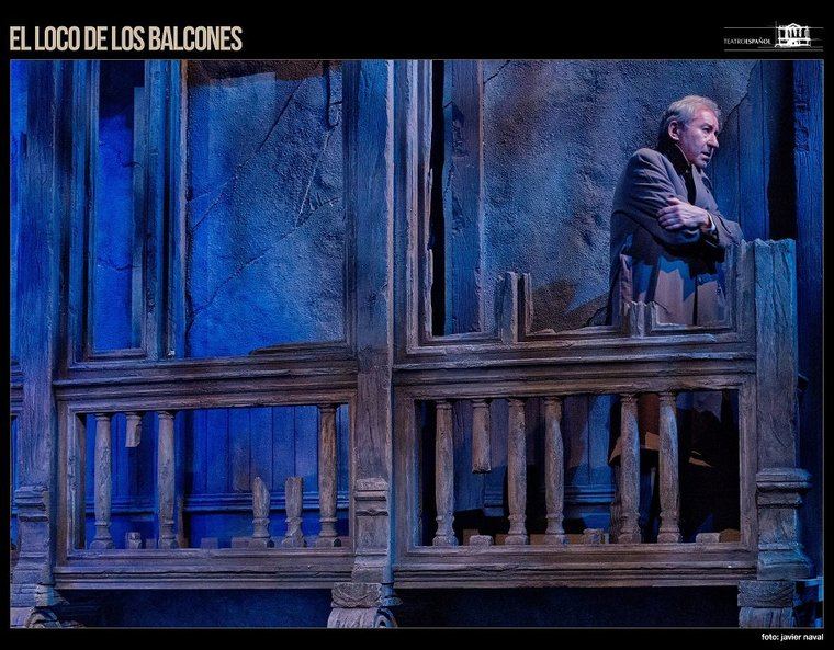 El loco de los balcones y Vargas Llosa